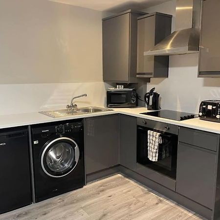 Hosted By Ryan - 2 Bedroom Apartment Liverpool Esterno foto